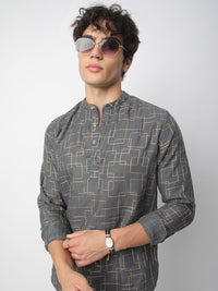 VASTRADO Geometric Embroidered Band Collar Thread Work Straight Kurta
