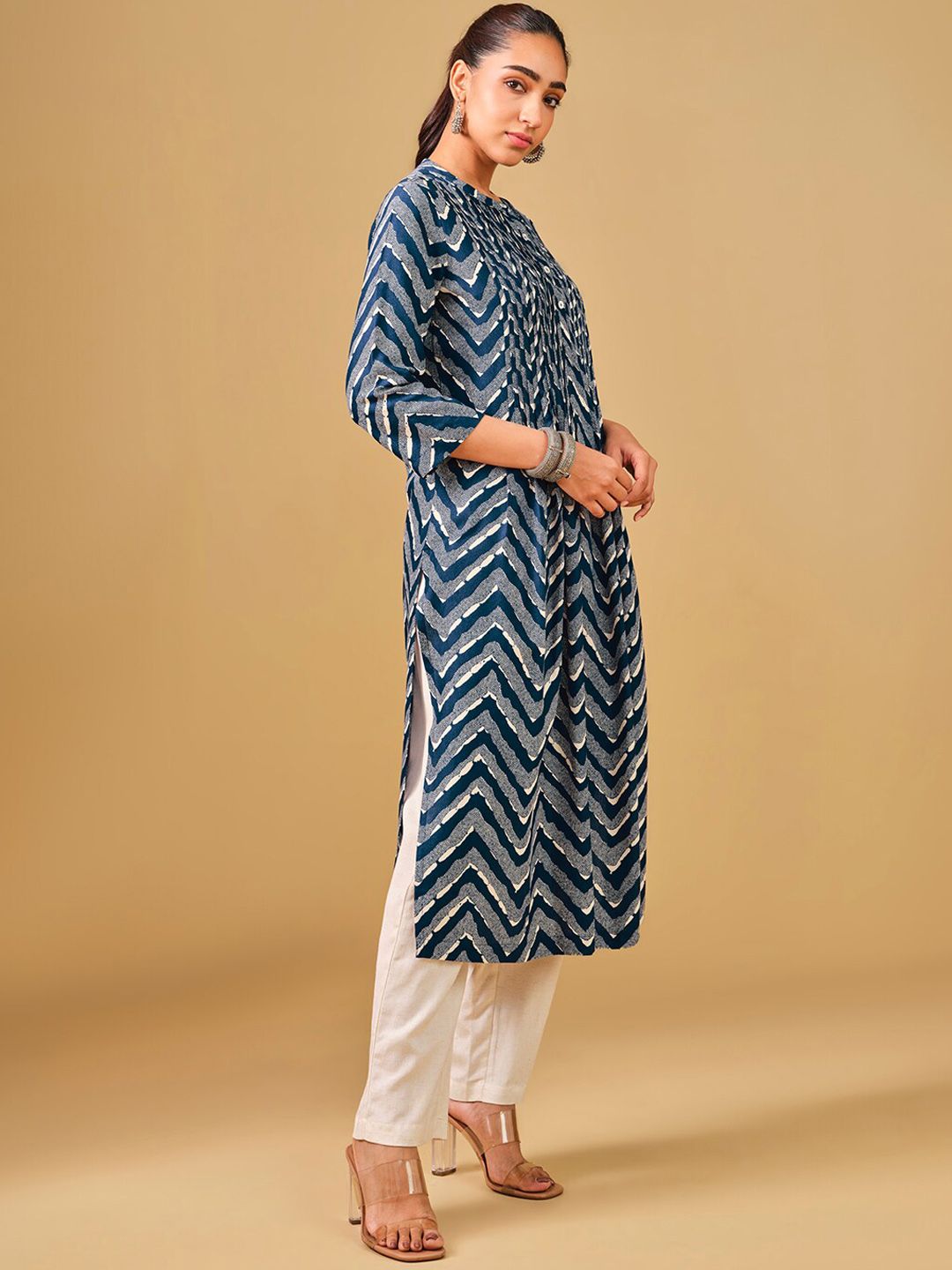 Global Desi Geometric Printed Straight Kurta