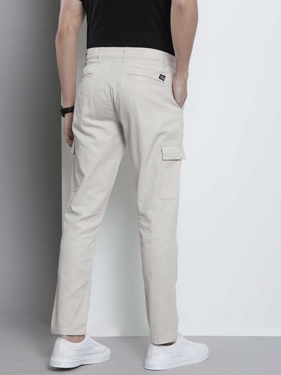 The Indian Garage Co Men Slim Fit Pure Cotton Cargos
