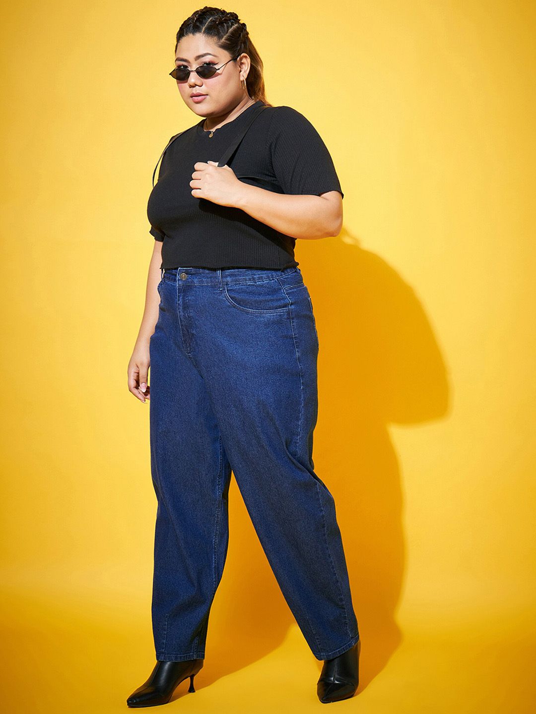 SASSAFRAS Curve Women Navy Blue Comfort Mom Fit Mid-Rise Clean Jeans