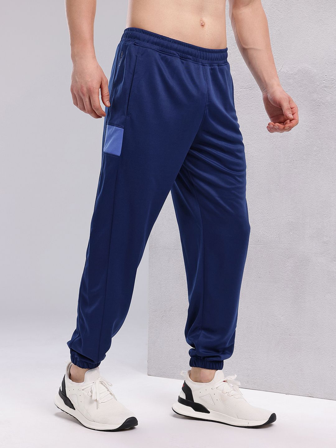 HRX by Hrithik Roshan Men Brand Logo Printed Mid-Rise Rapid-Dry Running Joggers