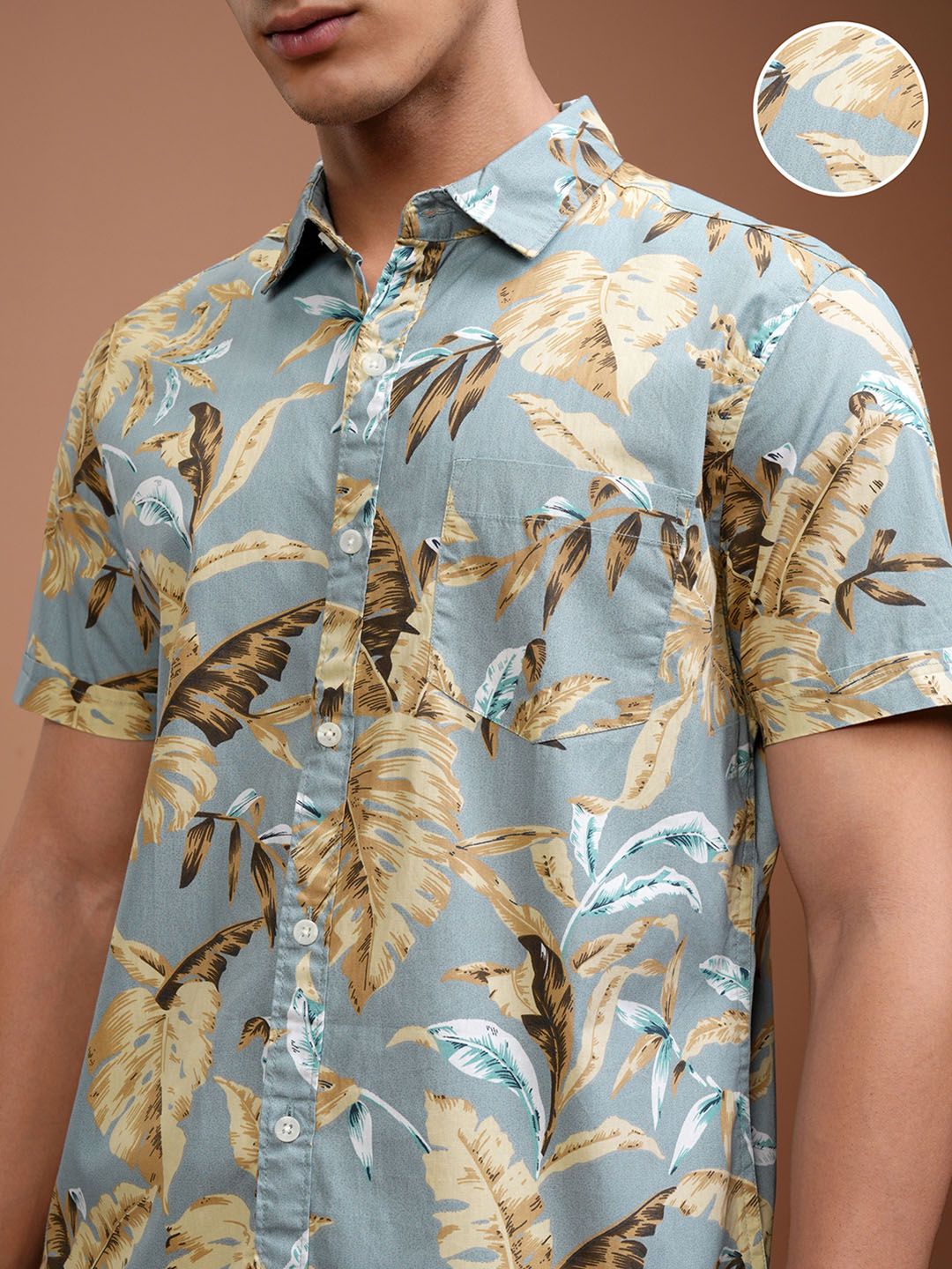 HIGHLANDER Men Blue Slim Fit Tropical Cotton Printed Casual Shirt