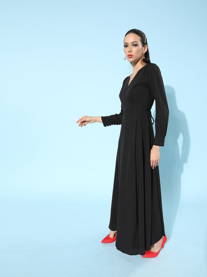 Berrylush Women Black Solid Bishop Sleeves Dress