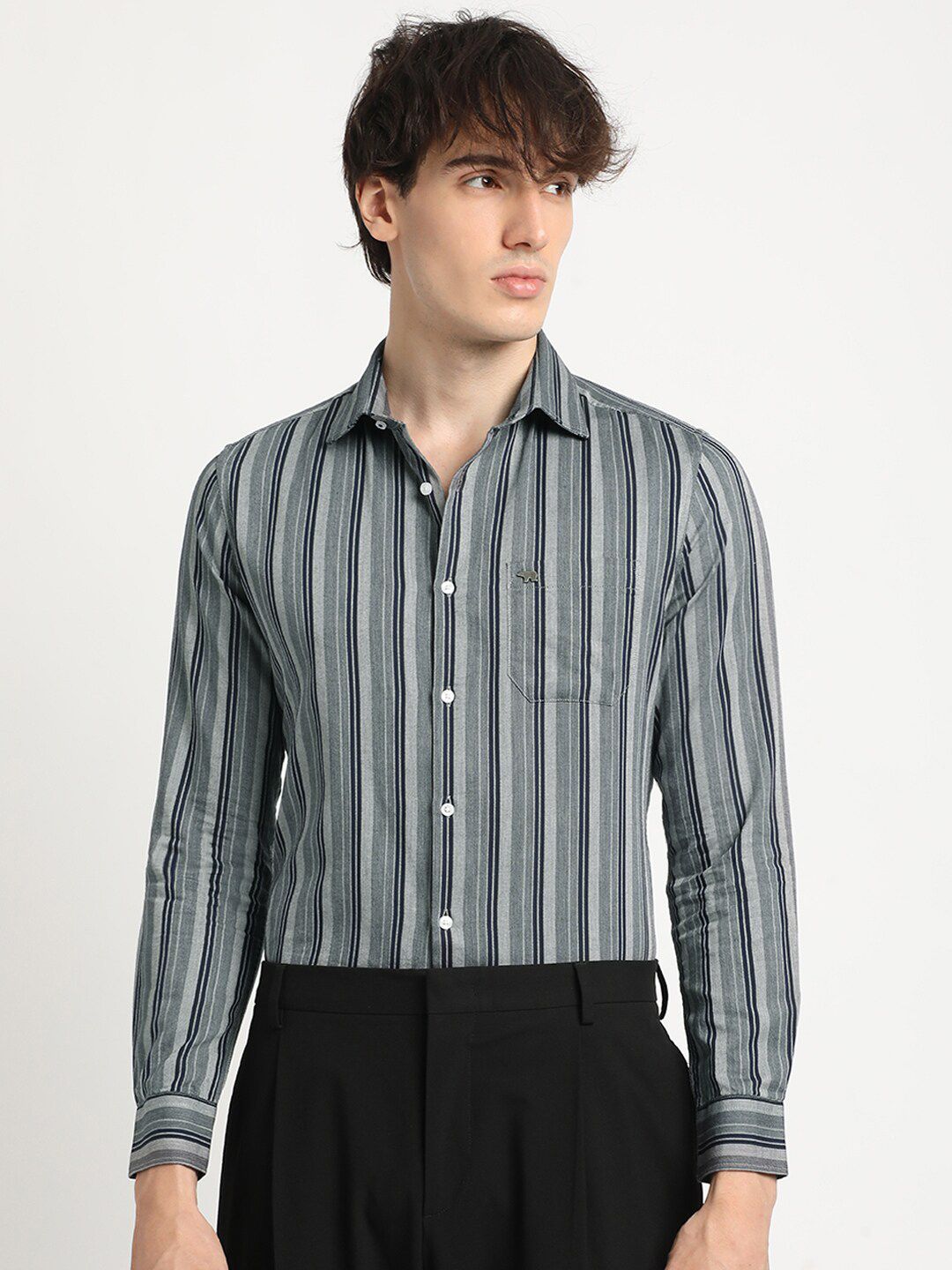 THE BEAR HOUSE Tailored Fit Long Sleeves Spread Collar Cotton Opaque Striped Formal Shirt