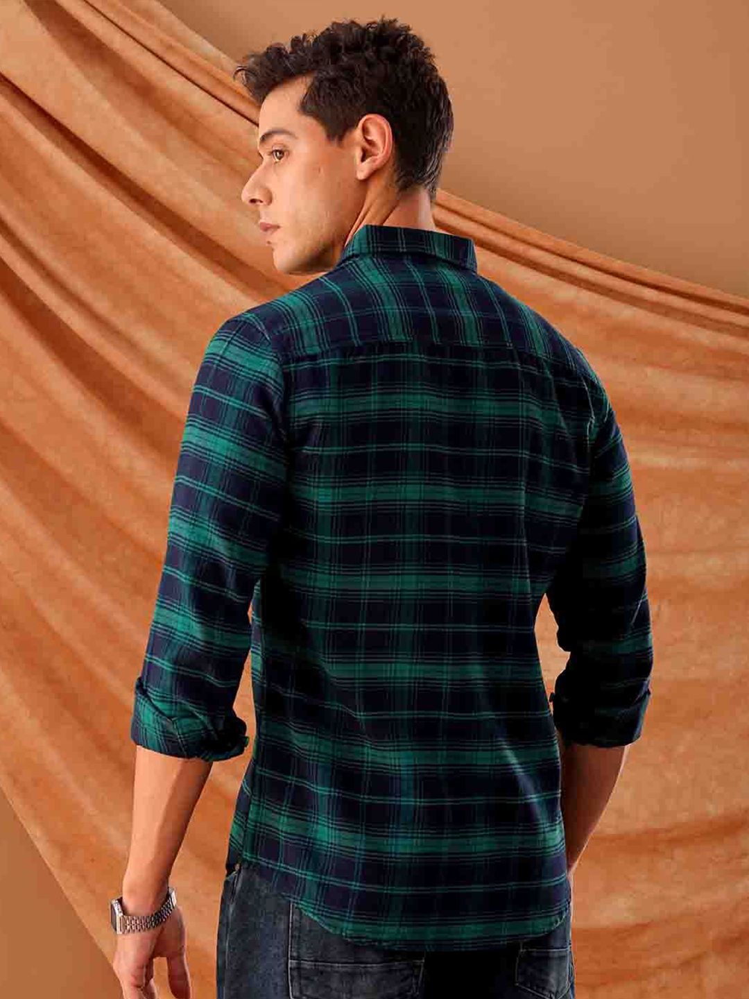 The Indian Garage Co. Spread Collar Slim Fit Checked Cotton Casual Shirt
