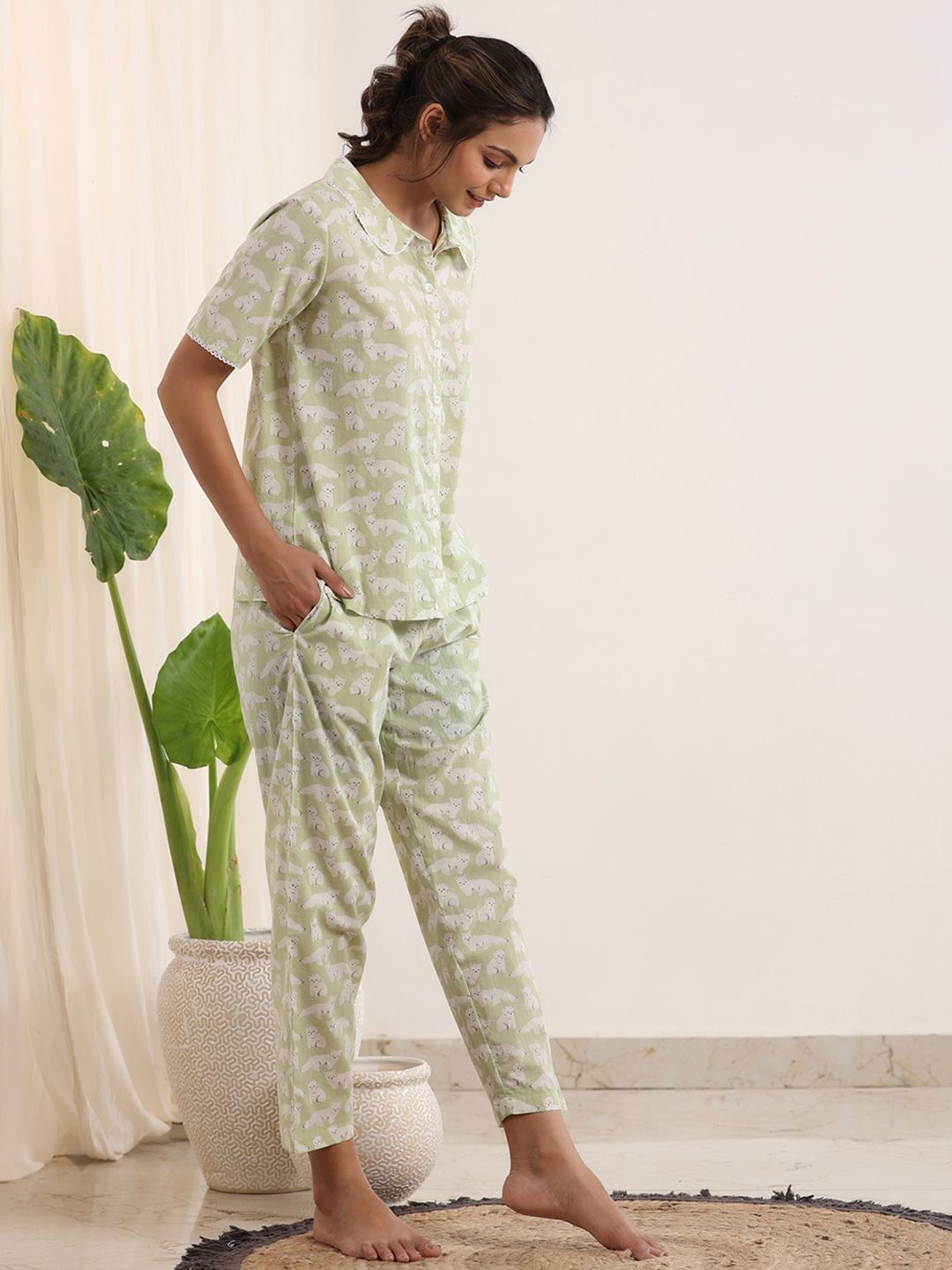 SANSKRUTIHOMES Conversational Printed Pure Cotton Night Shirt And Trousers
