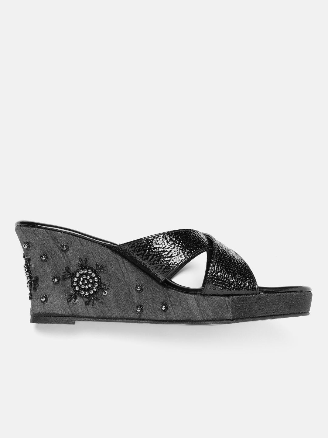 House of Pataudi Floral Embellished Wedge Heels