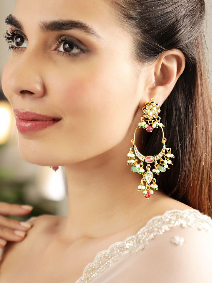 Rubans 22k berbilang warna emas & Kundan Studded Chandbali Anting-anting dengan manik-manik