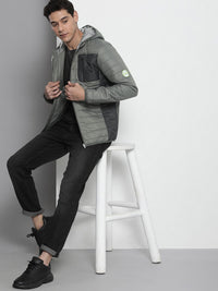 The Indian Garage Co Men Colourblock Hooded Slim Fit Puffer Jacket
