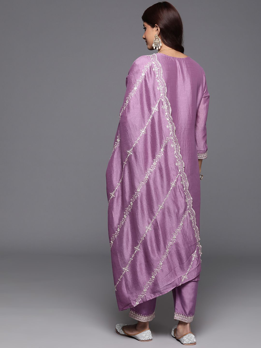 Indo Era Floral Embroidered Regular Sequinned Kurta with Trousers & Dupatta
