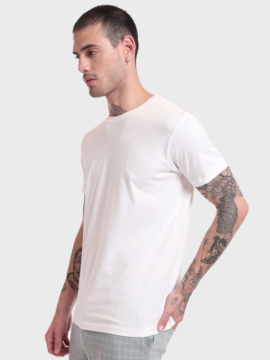 Bewakoof Men White Pure Cotton T-shirt