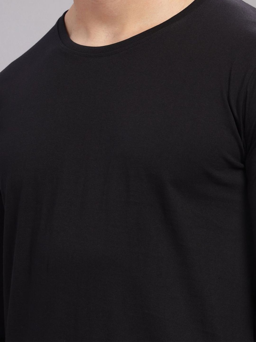 ADRO Men Solid Round Neck T-shirt