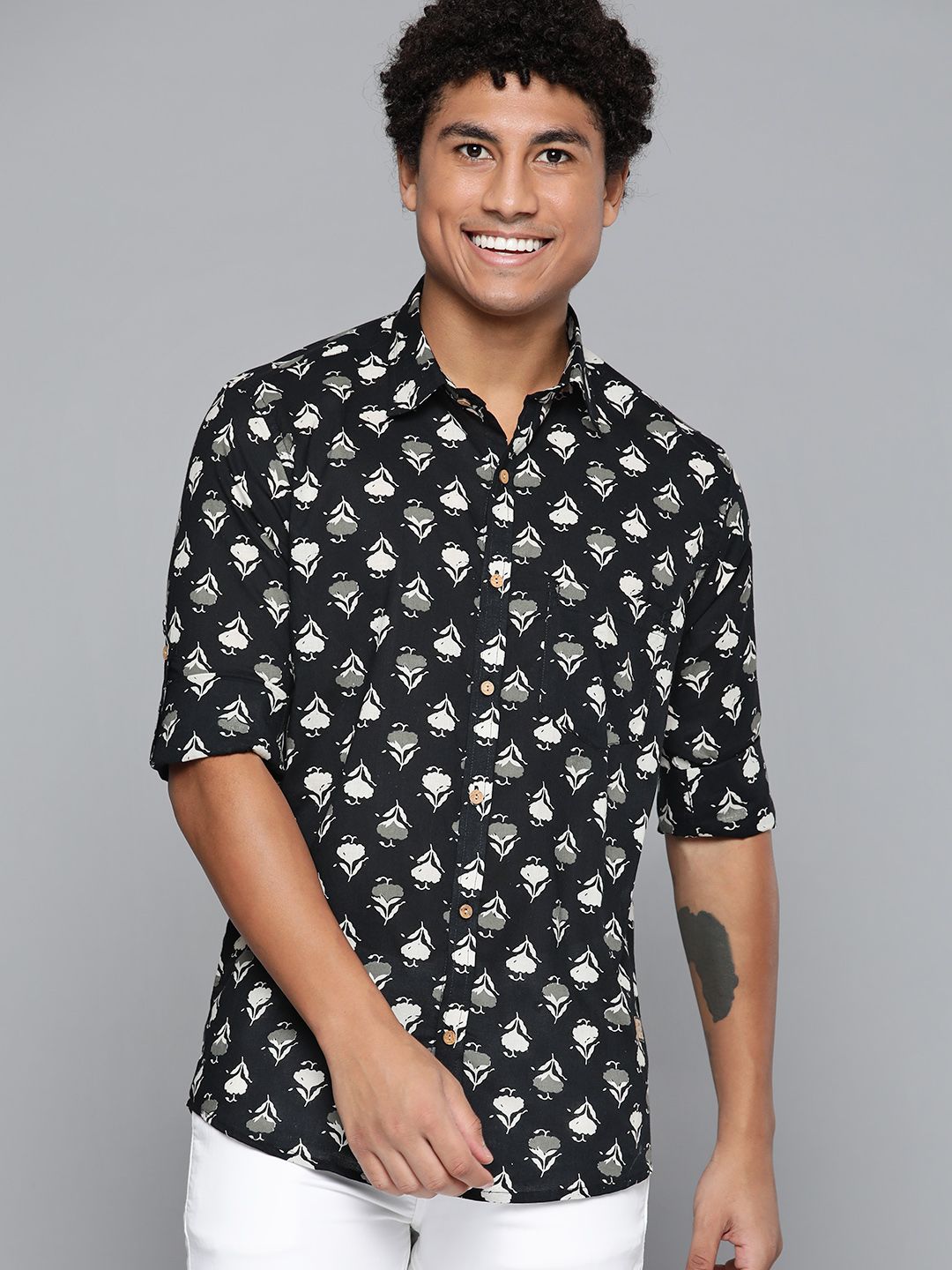 DENNISON Men Black Regular Fit Floral Printed Casual Shirt