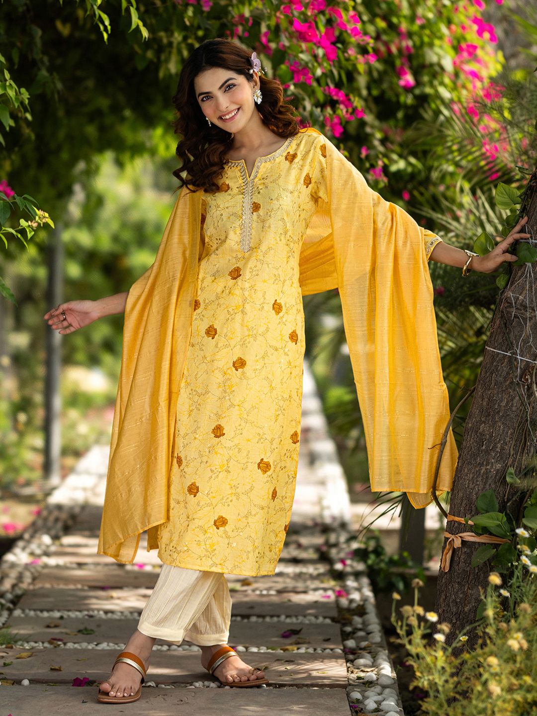 Libas Women Floral Printed Regular Sequinned Kurta with Salwar & With Dupatta
