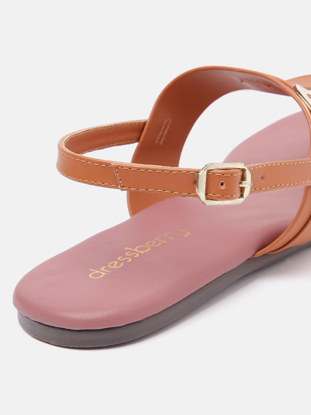 DressBerry Women Solid T-Strap Flats with Buckle Detail
