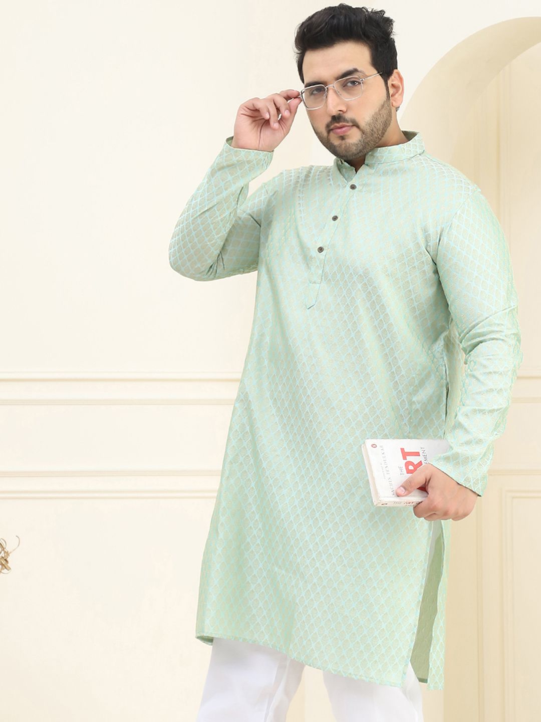 SOJANYA PLUS Men Green & Golden Jacquard Woven Design Kurta