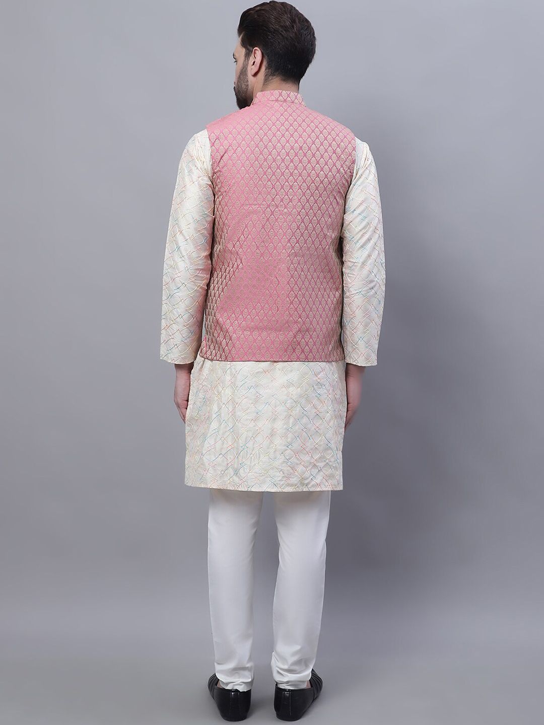 SOJANYA Embroidered Mandarin Collar Kurta with Pyjamas & Nahru Jacket