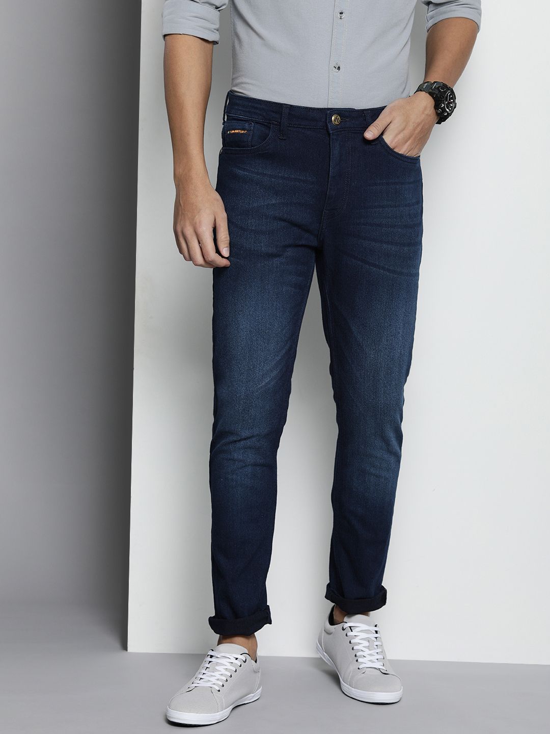 The Indian Garage Co Men Blue Slim Fit Light Fade Stretchable Jeans