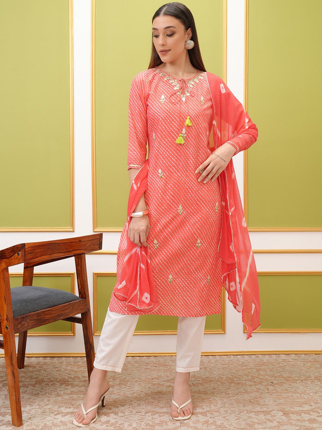 Vishudh Floral Printed Regular Pure Cotton Kurta with Trousers & With Dupatta