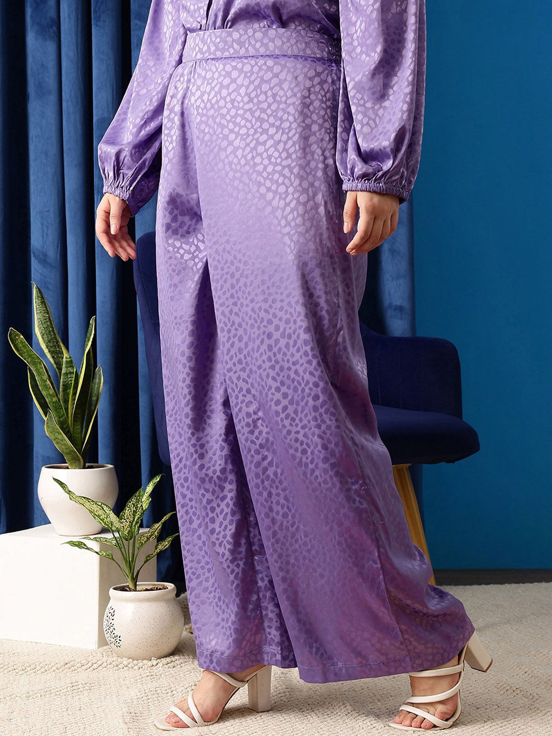 CURVY STREET Women Abstract Printed Loose Fit Trousers