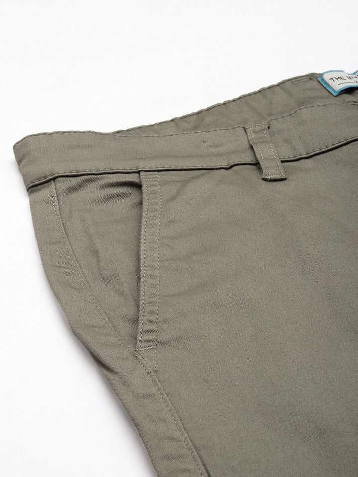 The Indian Garage Co Men Solid Slim Fit Chinos Trousers
