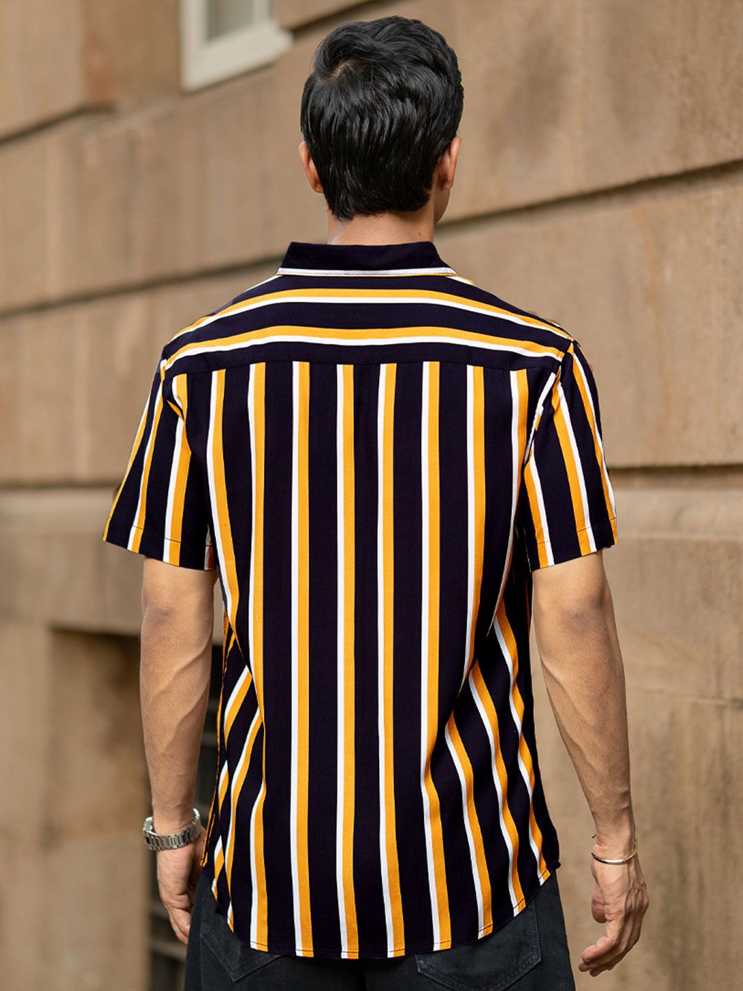 Powerlook Men Vertical Striped Spread Collar Casual Shirt
