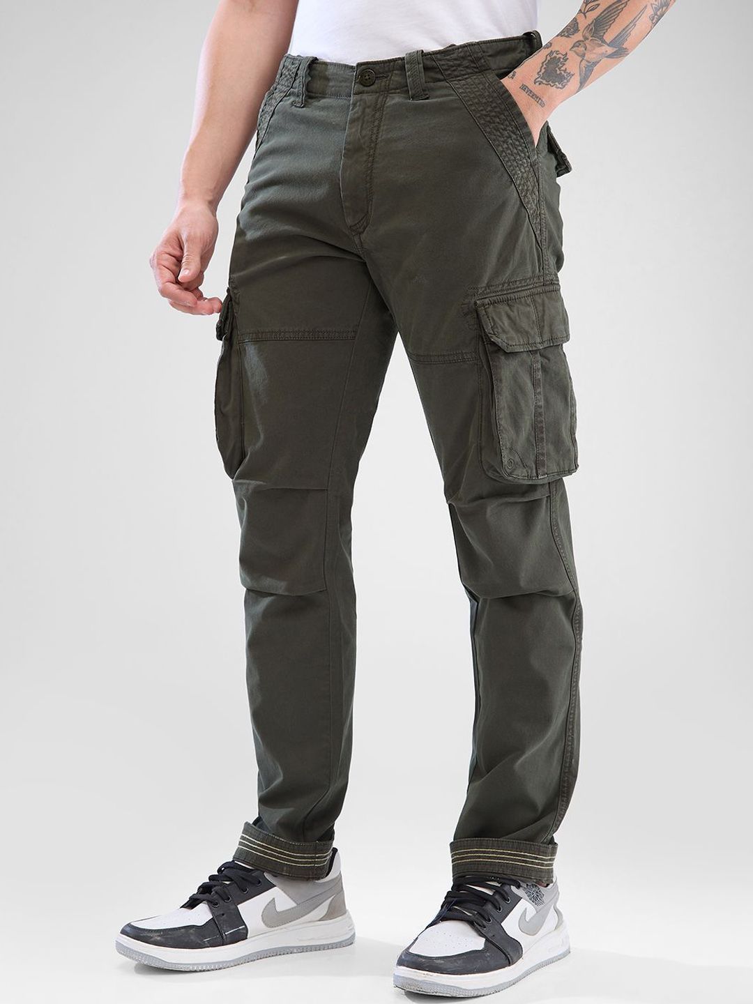 SPYKAR Men Mid Rise Cargo Trousers