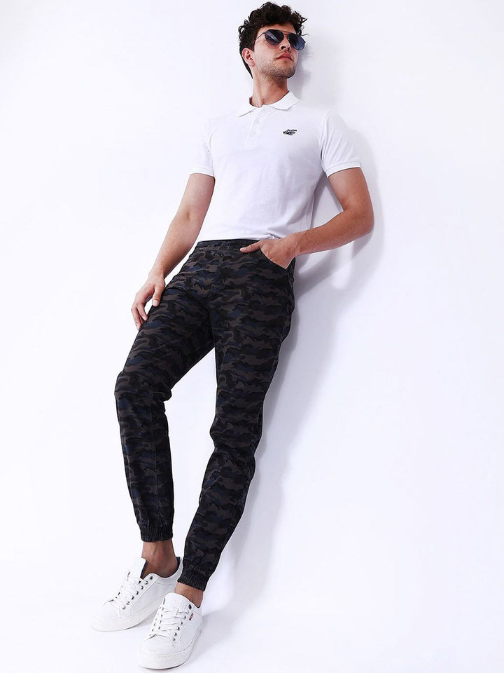 The Indian Garage Co Men Camouflage Printed Cotton Slim Fit Joggers Trousers