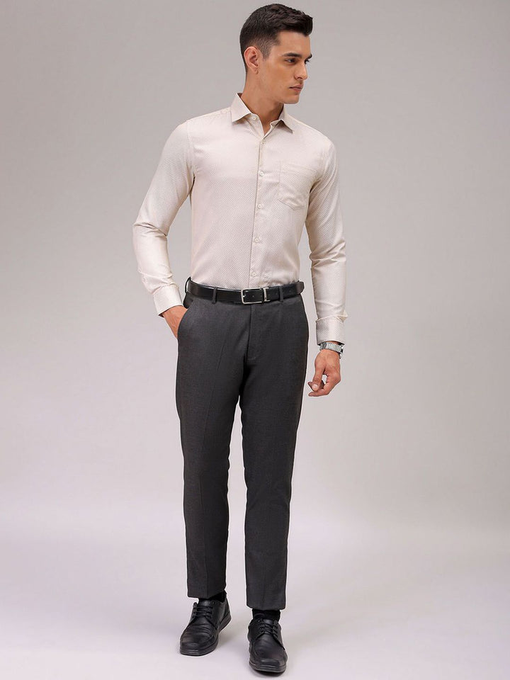 The Indian Garage Co. X Luxe Men Cutaway Collar Solid Slim Fit Formal Shirt