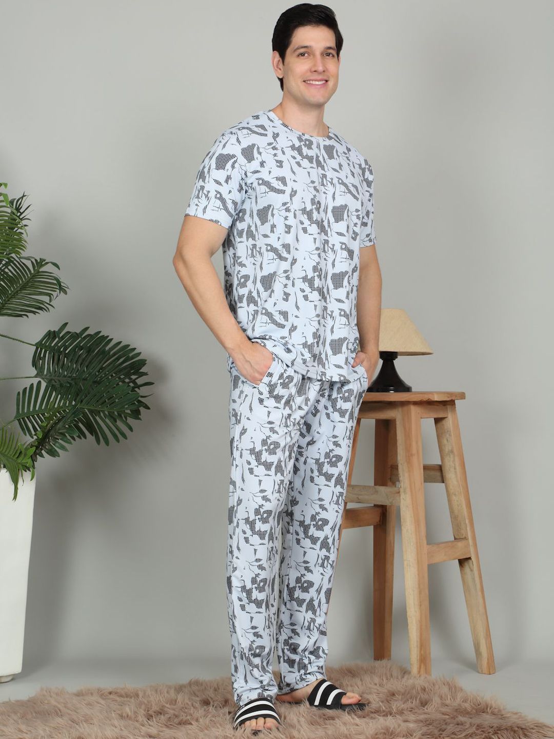 Sweet Dreams Men Printed T-shirt and Pyjamas Night suit