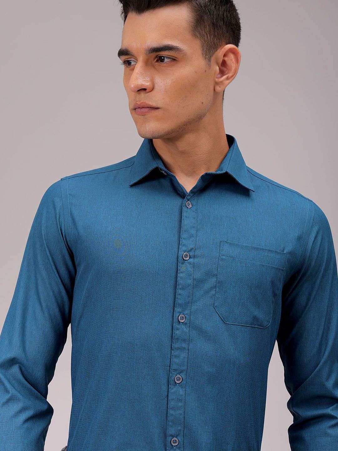 The Indian Garage Co. X Luxe Men Cutaway Collar Solid Slim Fit Formal Shirt