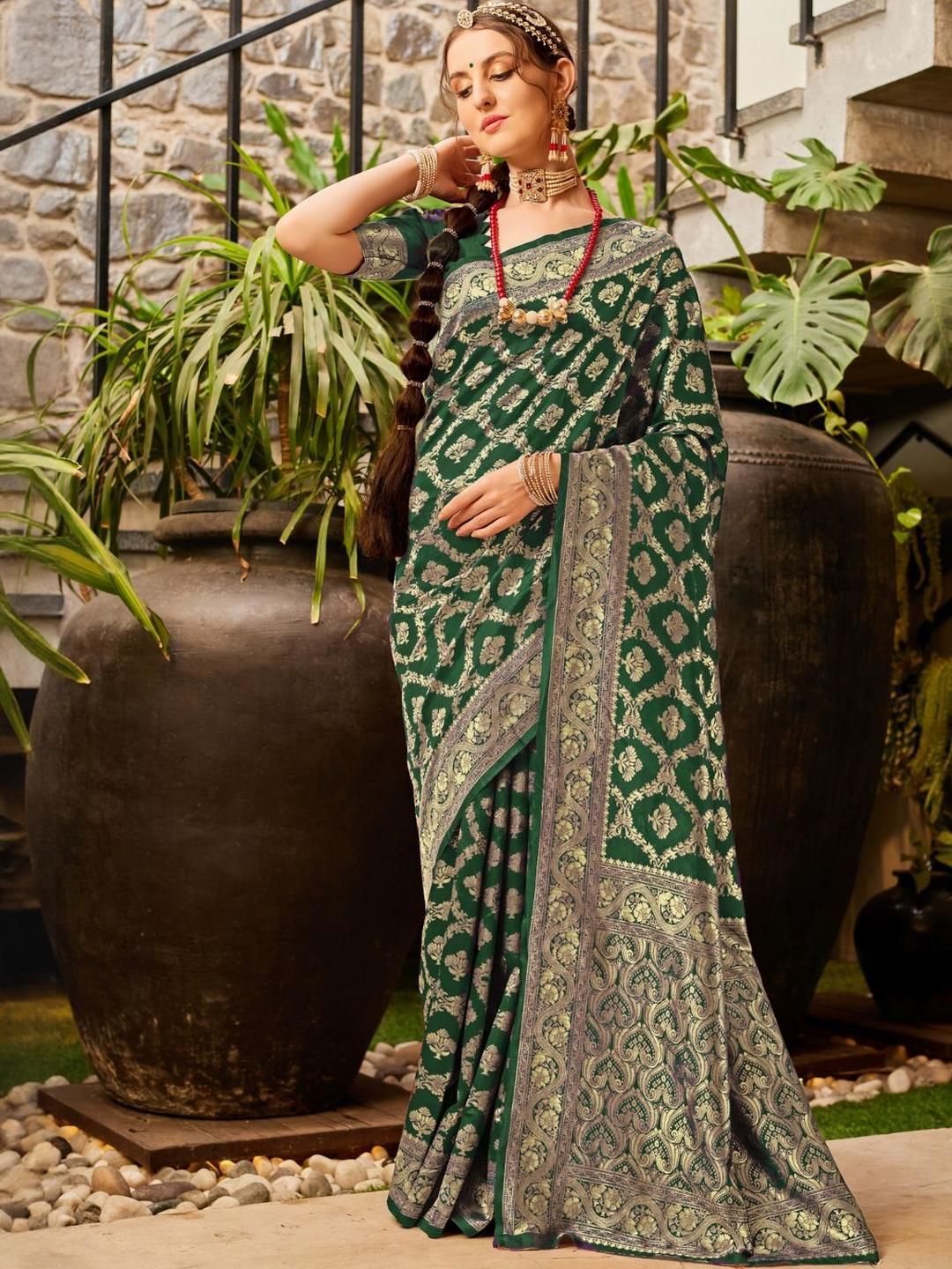 KALINI Woven Design Silk Blend Banarasi Saree
