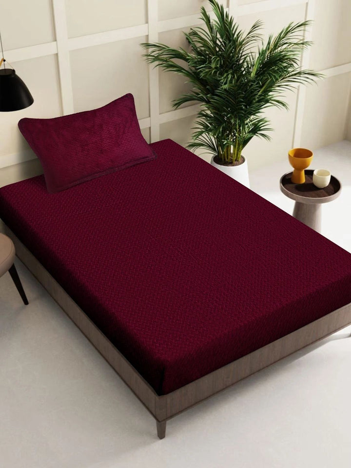 Myntra Elegant Homes Maroon Woolen 300 TC Single Bedsheet with 1 Pillow Covers- 225X150 cm