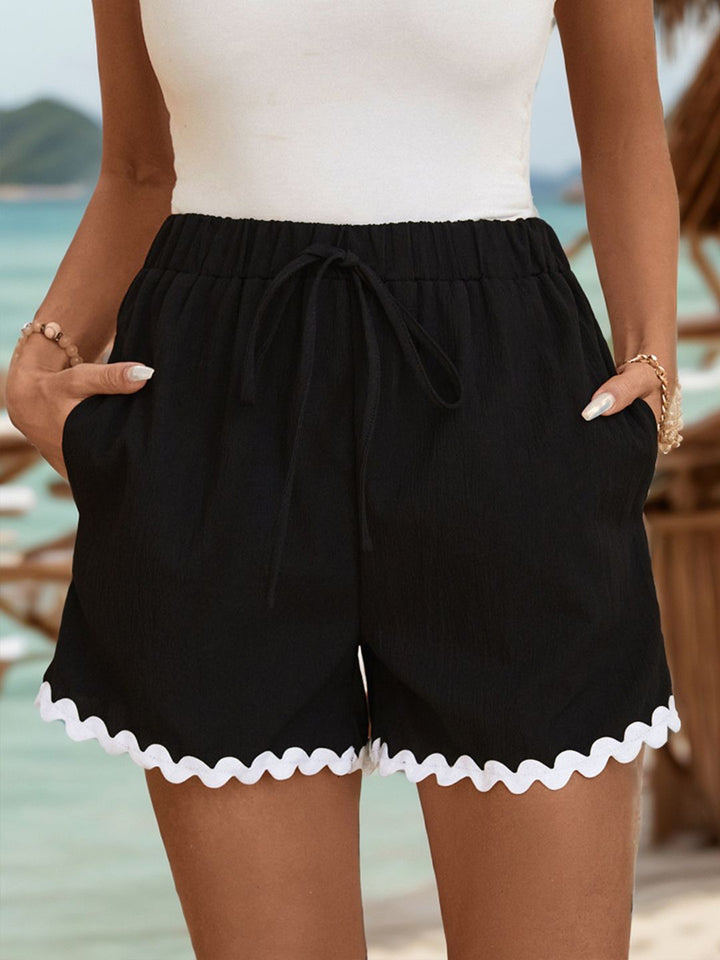 DressBerry Women Taping Trim Shorts
