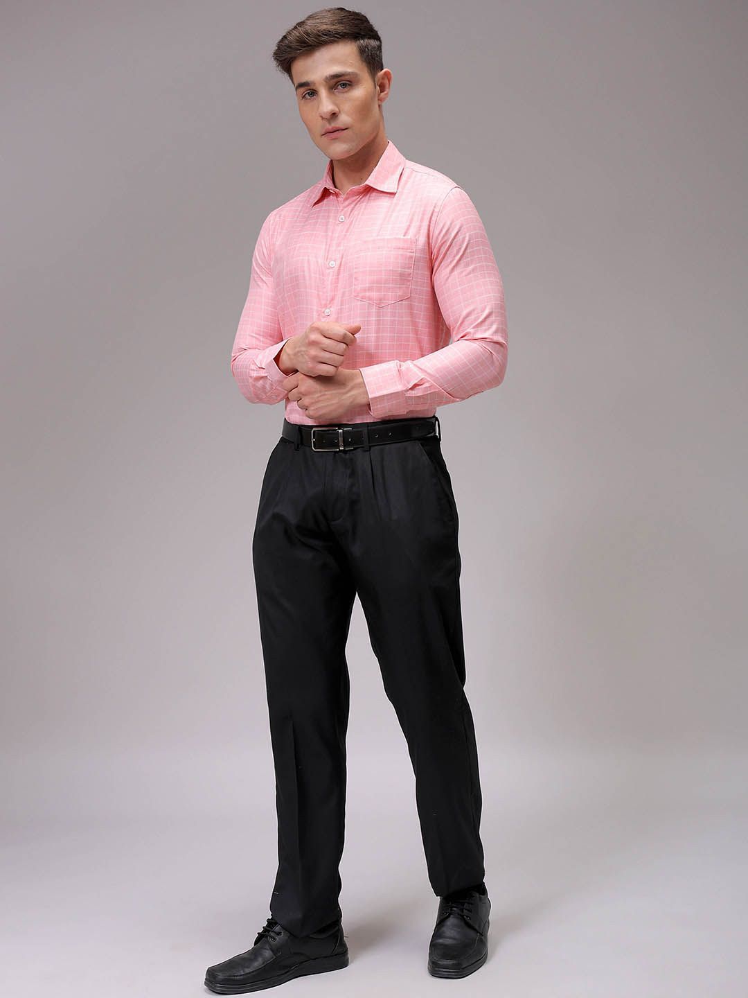 The Indian Garage Co. X Luxe Men Slim Fit Opaque Checked Formal Shirt