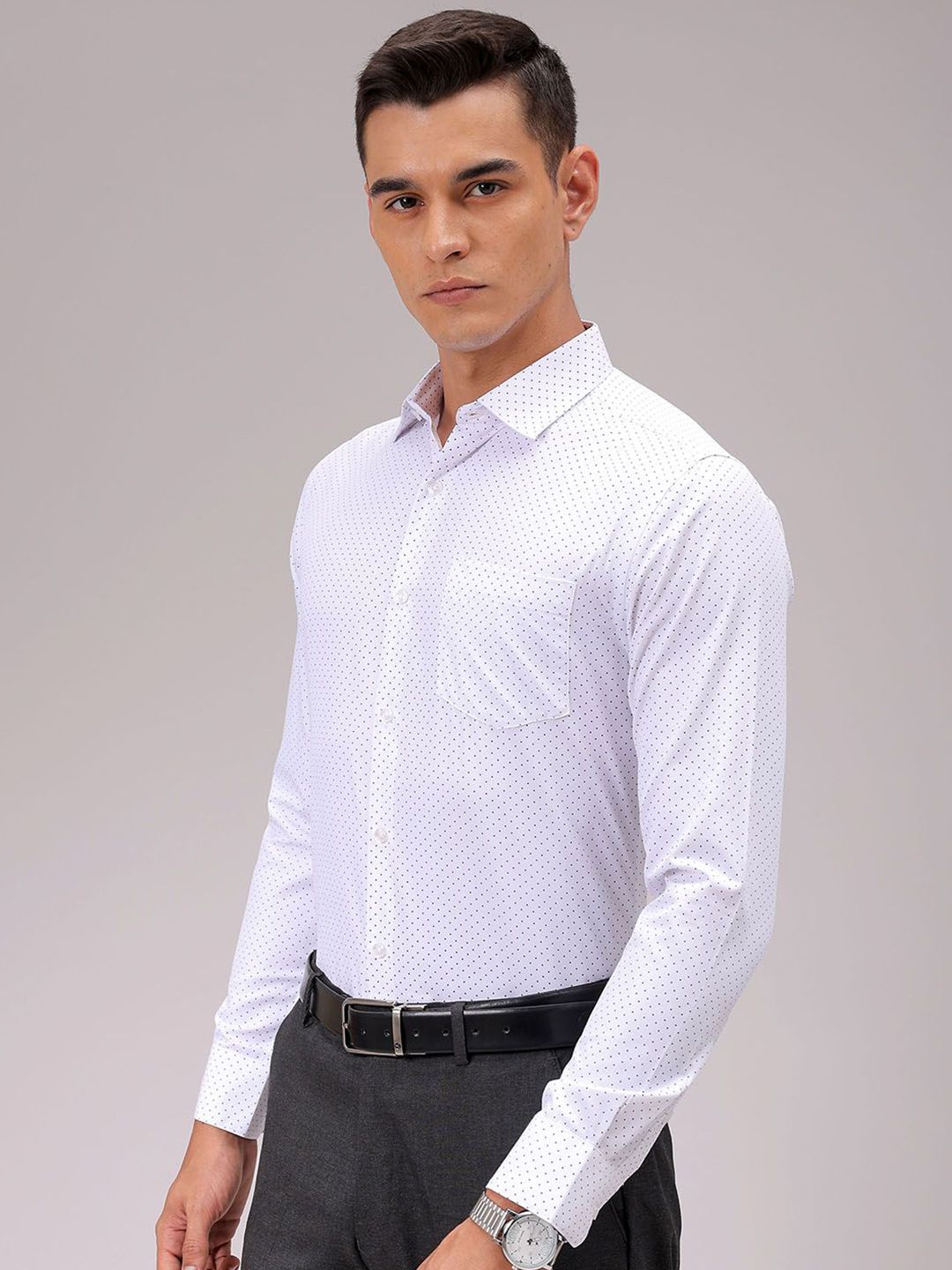 The Indian Garage Co. X Luxe Men Cutaway Collar Micro Ditsy Printed Slim Fit Formal Shirt