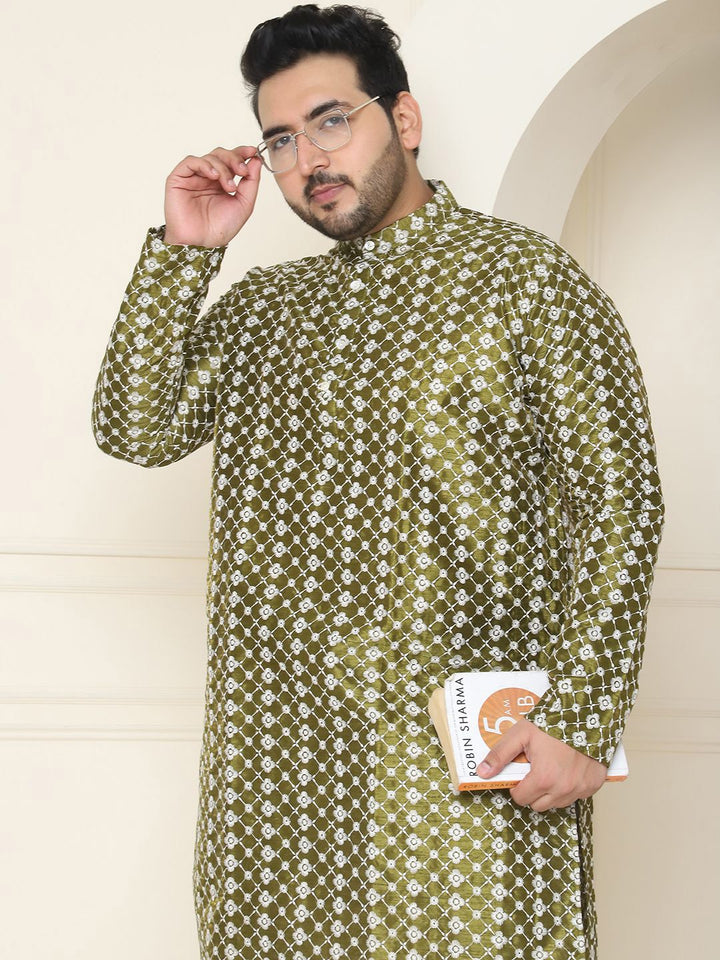 SOJANYA PLUS Floral Embroidered Thread Work Silk Cotton Straight Kurta with Pyjamas
