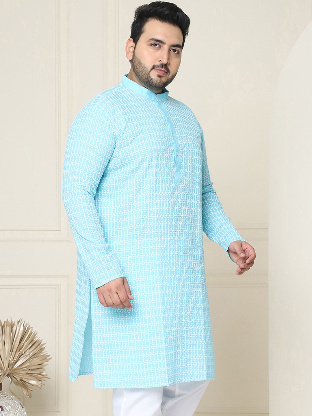 SOJANYA PLUS Geometric Embroidered Mandarin Collar Pure Cotton Regular Straight Kurta