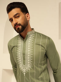 SOJANYA Geometric Embroidered Mandarin Collar Thread Work Cotton Silk Straight Kurta