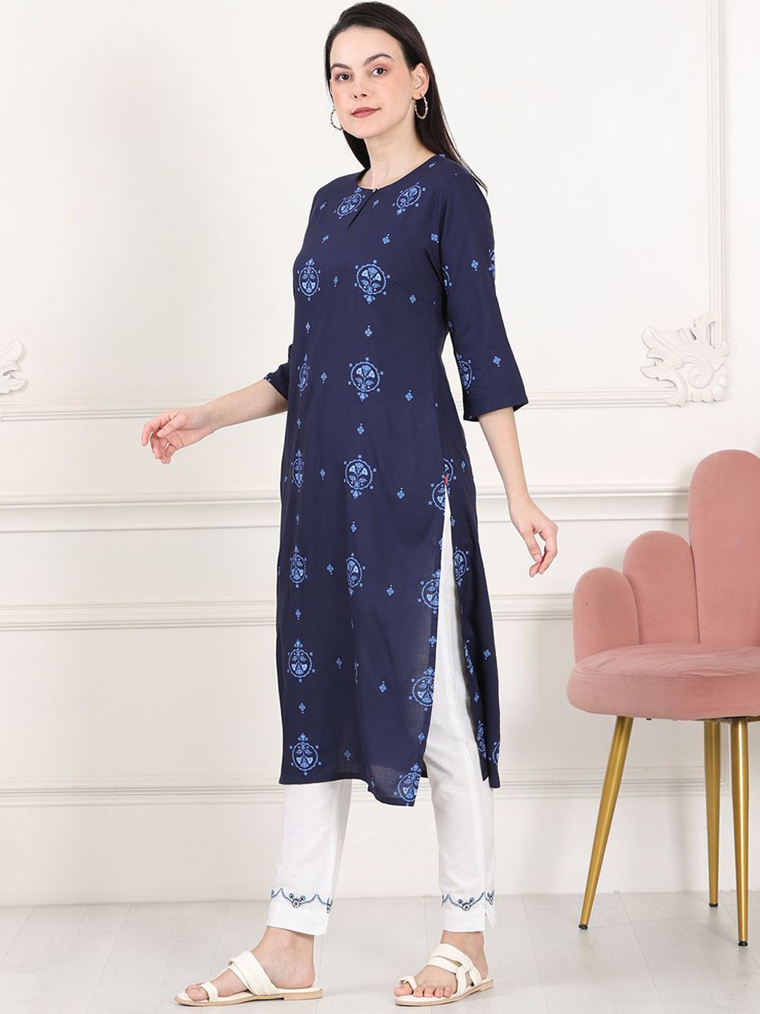 W Women Floral Embroidered Flared Sleeves Sequinned Kurta