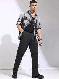 HIGHLANDER Men Cotton Mid-Rise Straight Fit Cargo Trousers