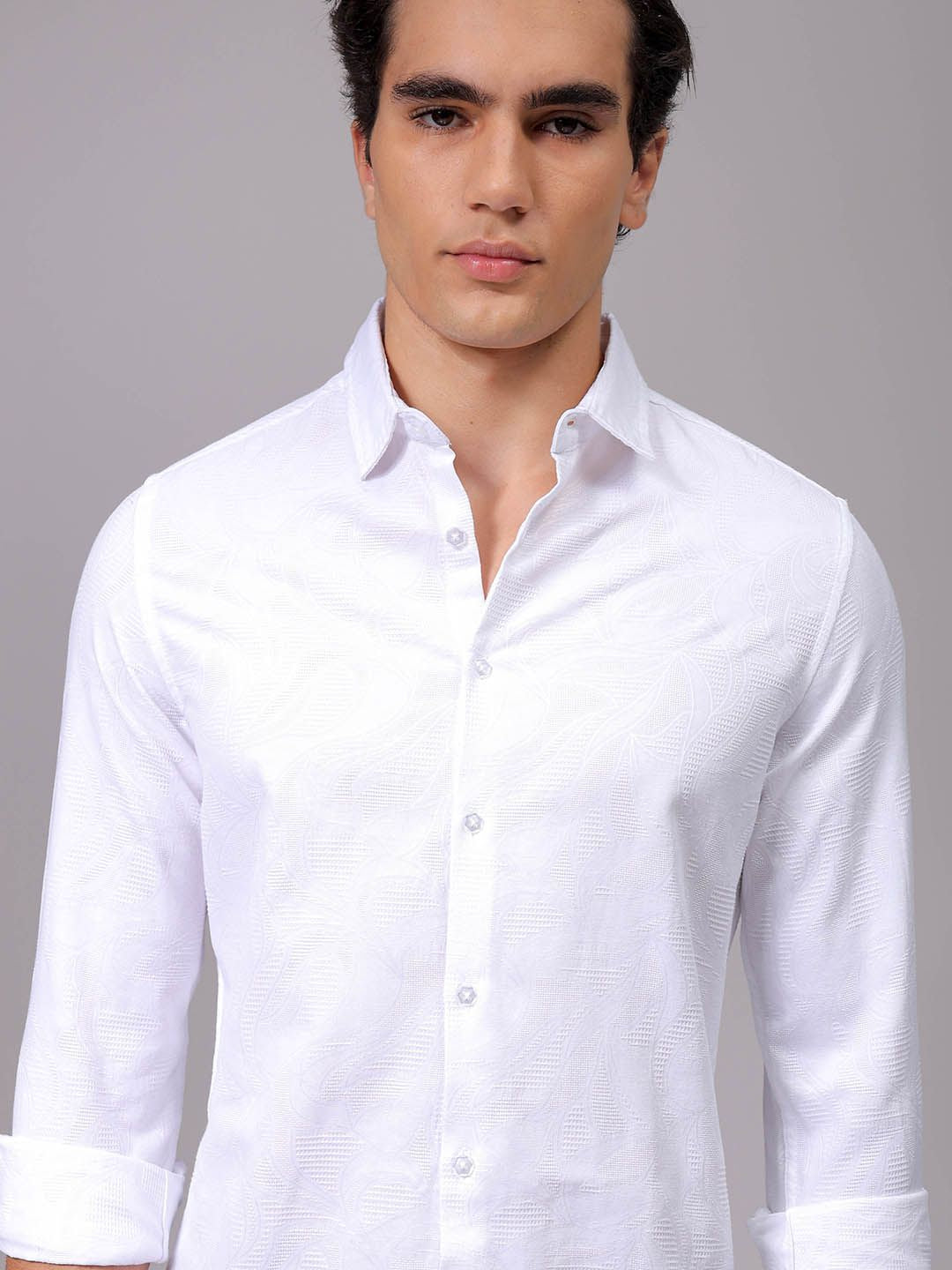 The Indian Garage Co Men Spread Collar Textured Cotton Slim Fit Formal Shirt