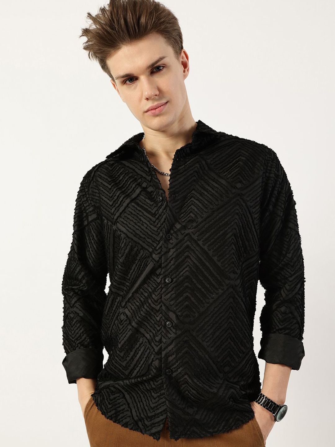 Thomas Scott Men Premium Spread Collar Textured Solid Slim Fit Casual Shirt