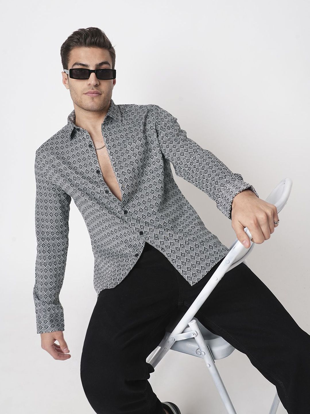 VASTRADO Men Classic Slim Fit Opaque Casual Shirt