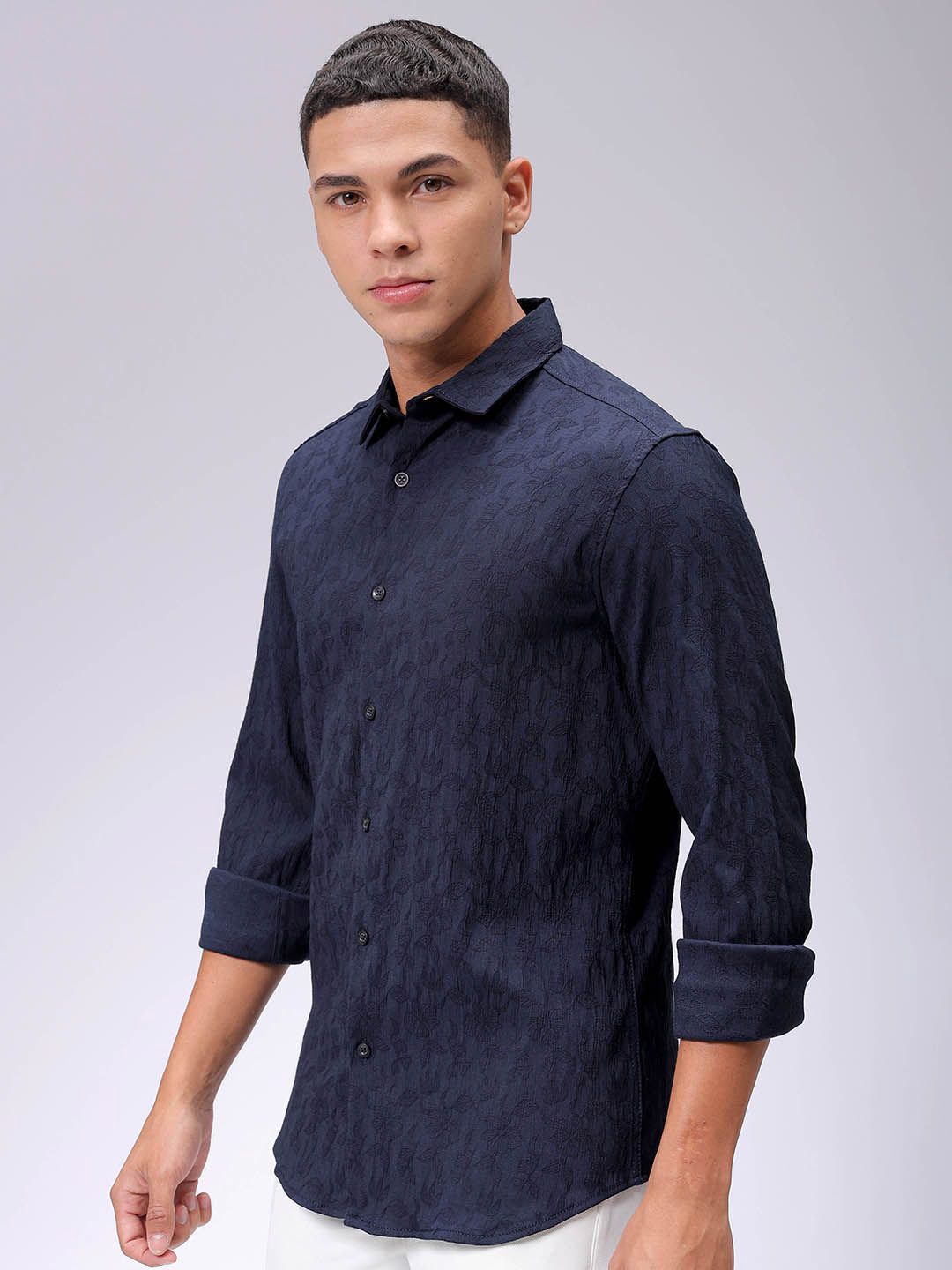 The Indian Garage Co Men Slim Fit Textured Jacquard Resortwear Shirt