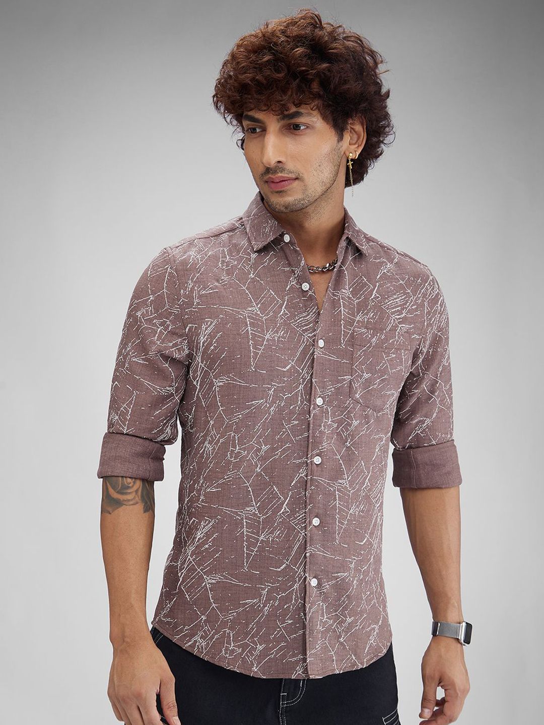 VASTRADO Men Classic Slim Fit Abstract Printed Casual Shirt