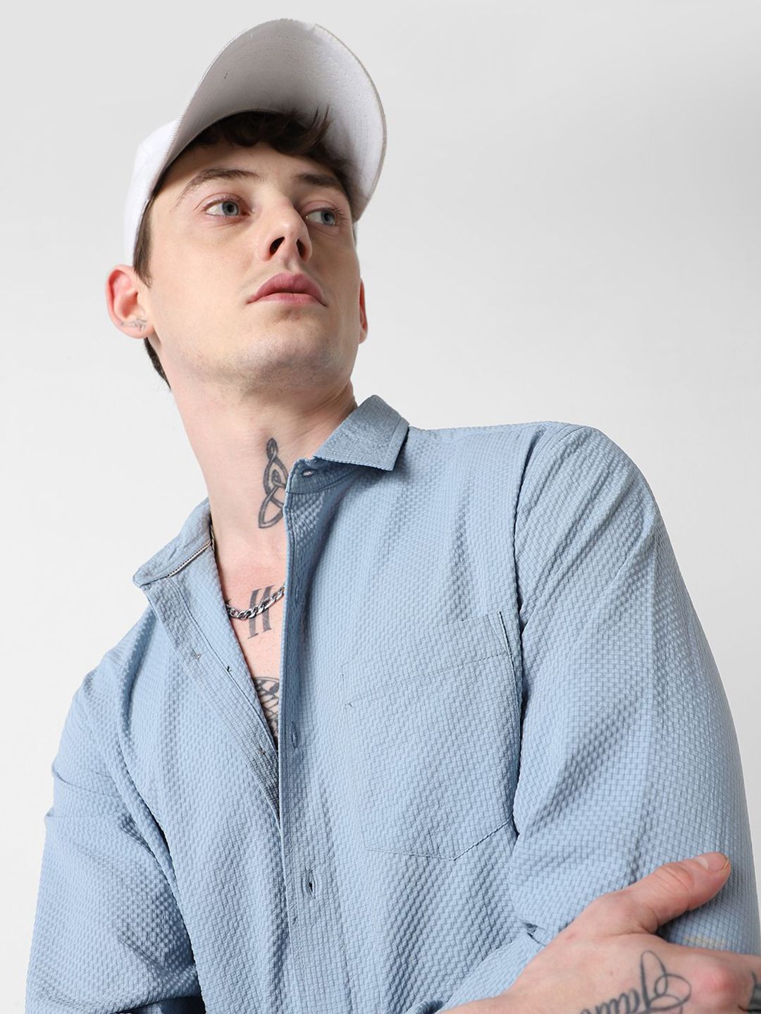VASTRADO Men Classic Spread Collar Solid Slim Fit Casual Shirt