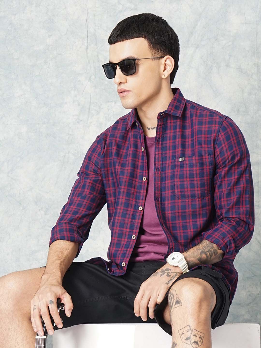The Indian Garage Co Men Navy Blue & Maroon Slim Fit Checked Casual Shirt