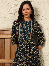 W Women Embroidered Sequinned Kurta