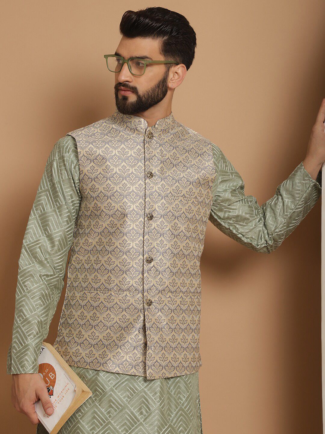 Anouk Men Geometric Embroidered Thread Work Straight Kurta With Churidar & Nehru Jacket